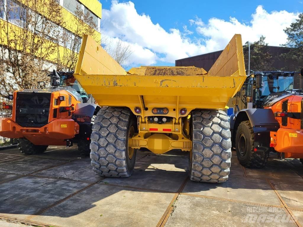 Bell B30E 4x4 Kloubové dempry