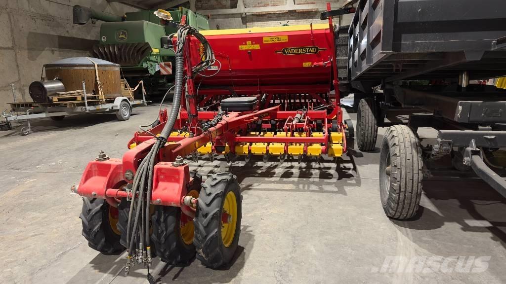 Väderstad Rapid300S Mechanické secí stroje