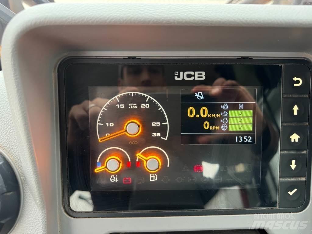 JCB 411 HT Kolové nakladače