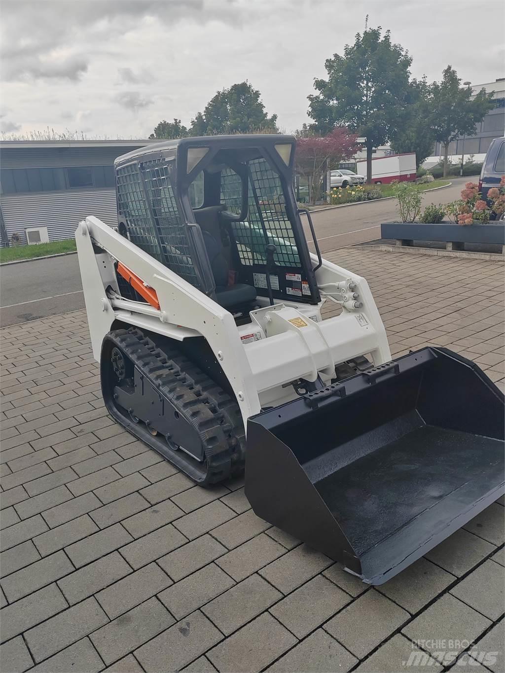 Bobcat T140 Pásová rýpadla