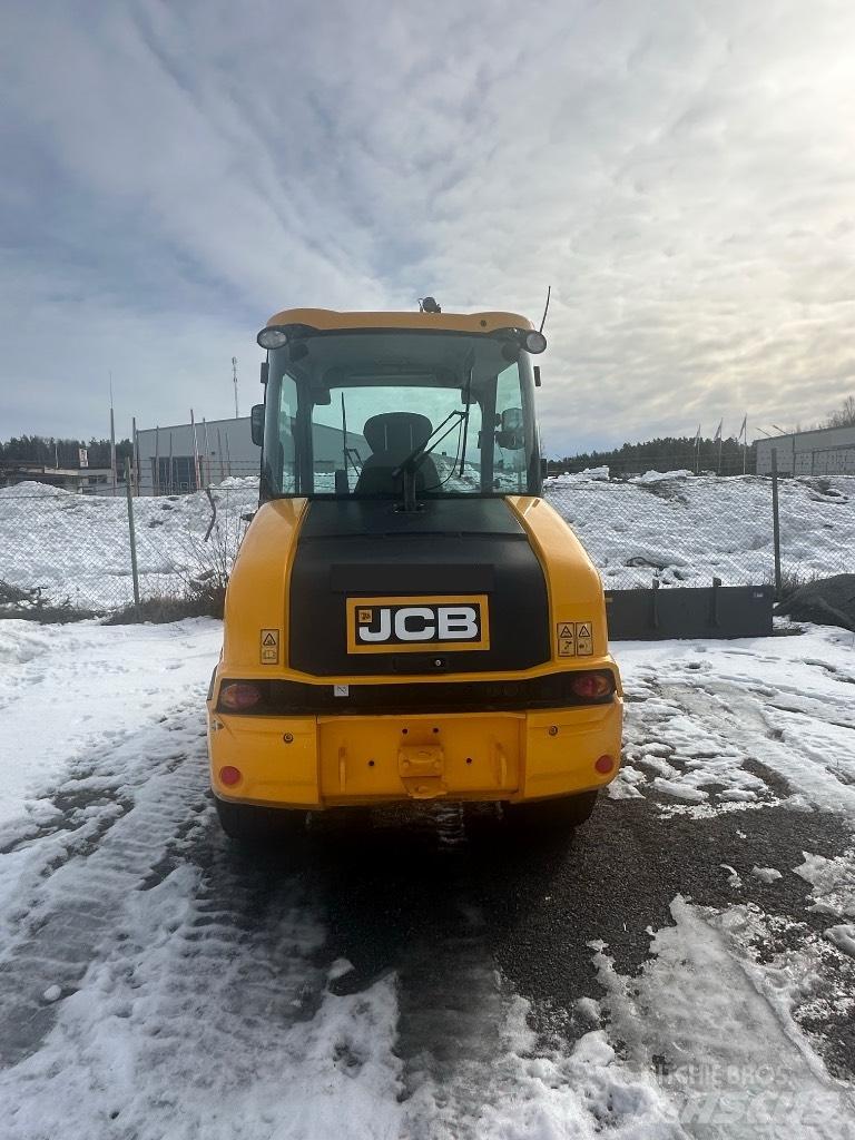 JCB 406 Kolové nakladače