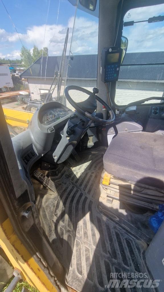 Komatsu WA 380 Kolové nakladače