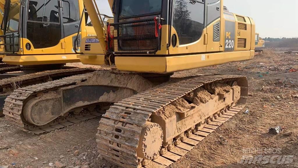 Komatsu PC 220 Pásová rýpadla
