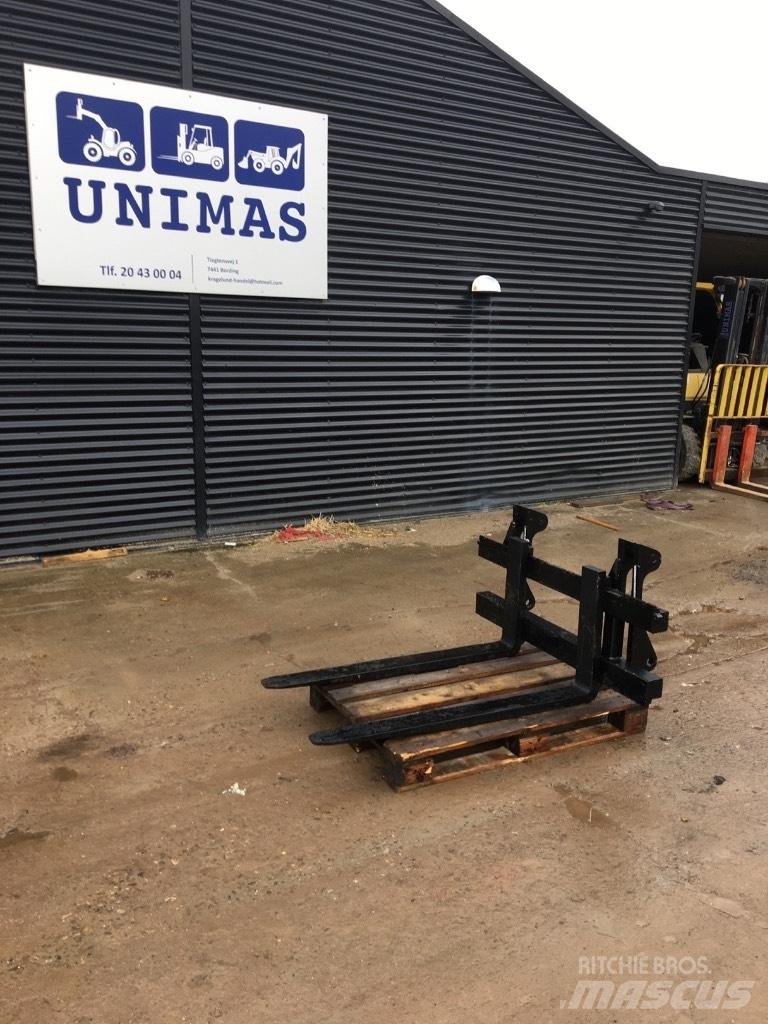  SE AB Terex TL65-80 Vidlice