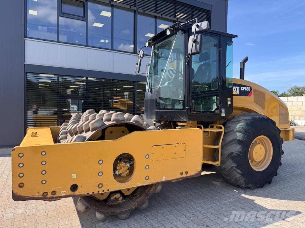 CAT CP 68 B Půdní kompaktory