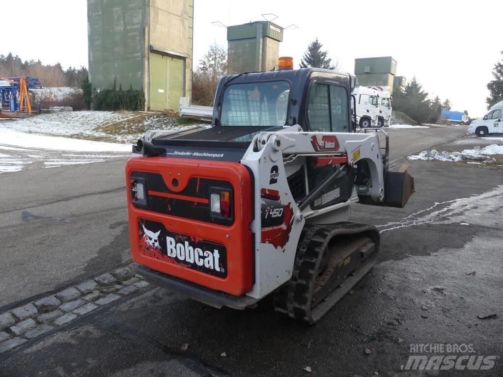 Bobcat T 450 Smykem řízené nakladače