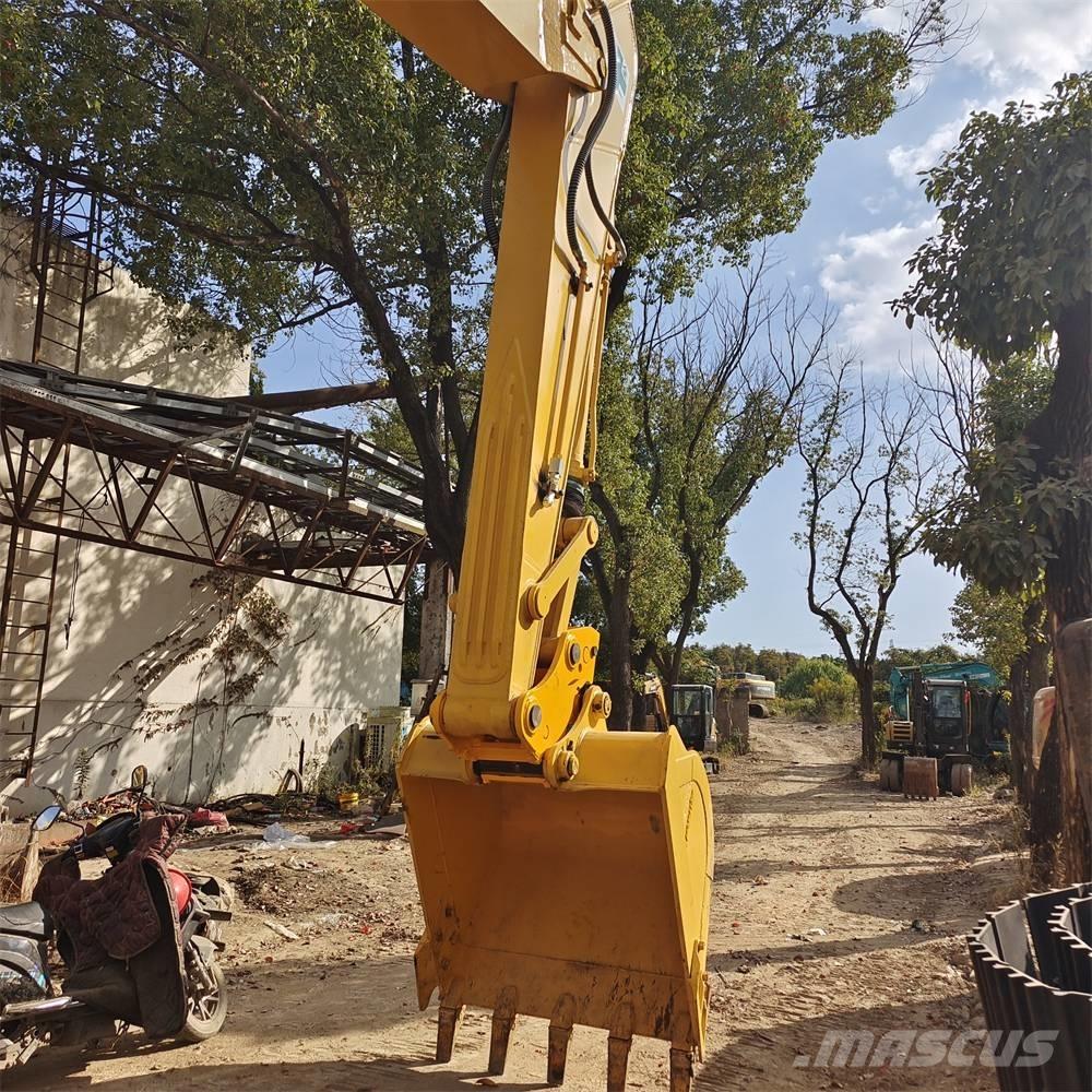 Komatsu PC 240 Pásová rýpadla