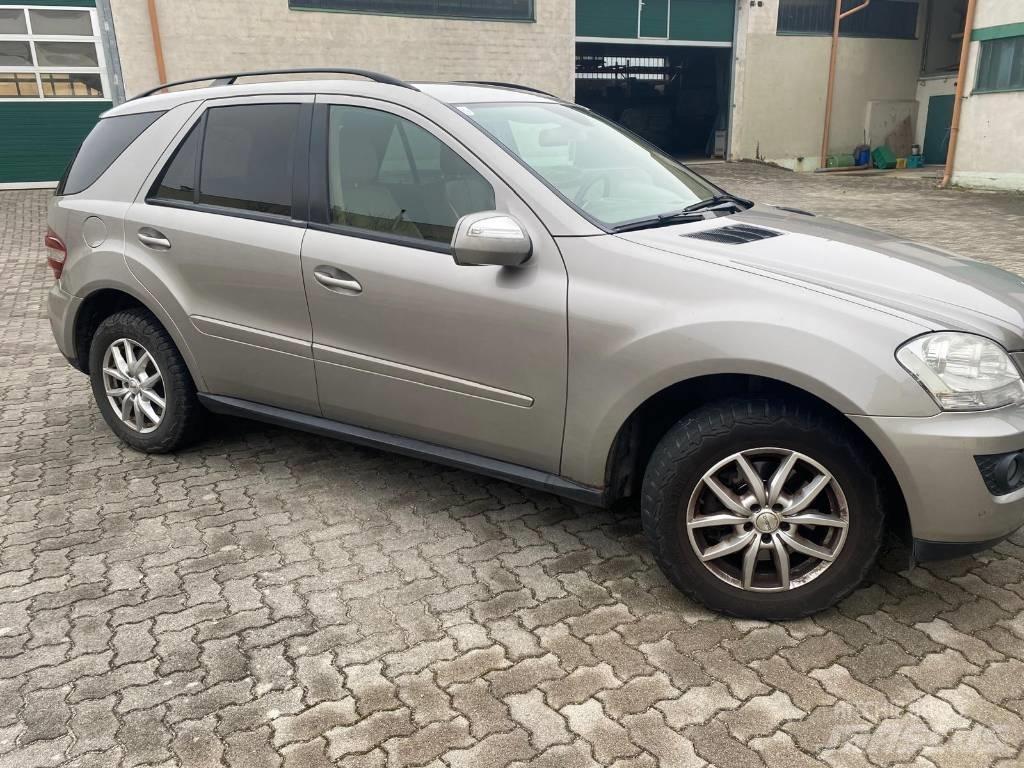 Mercedes-Benz ML 320 Osobní vozy