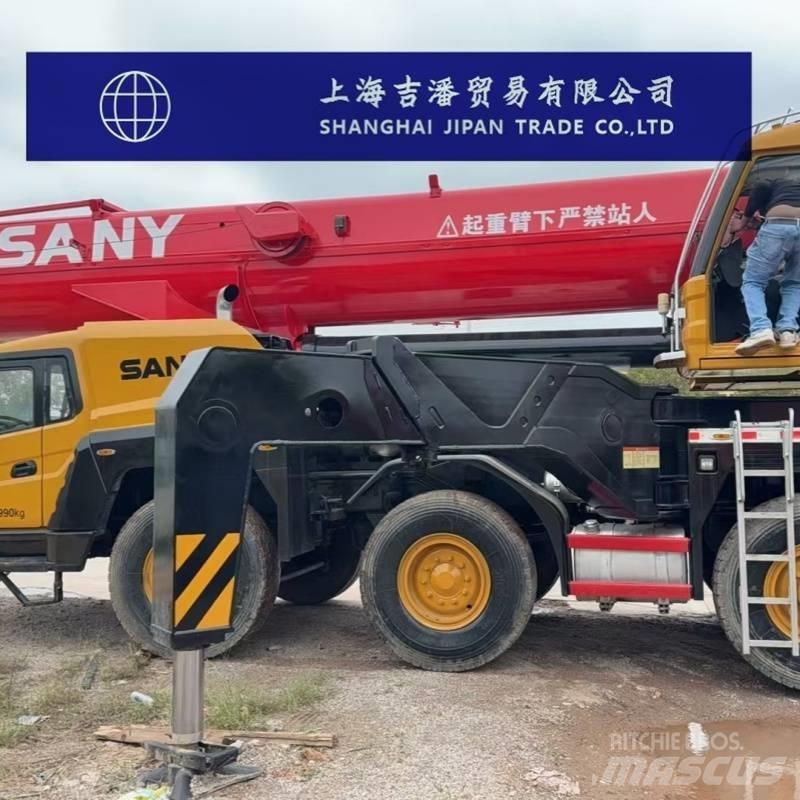 Sany STC 1000 S Univerzální terénní jeřáby