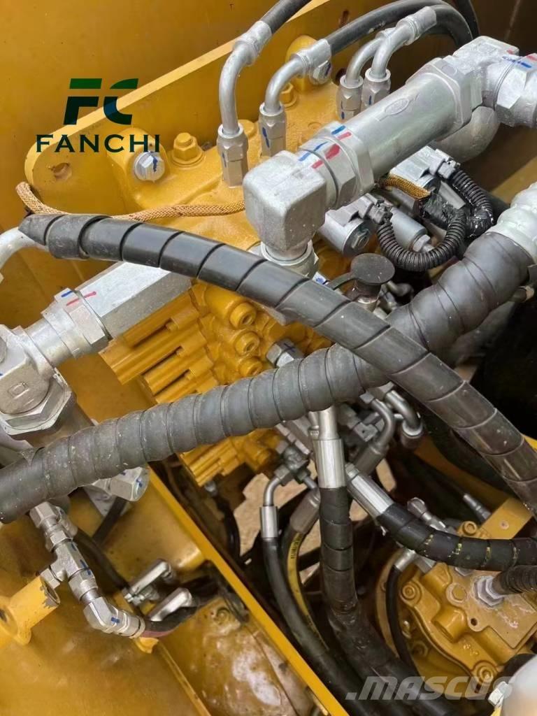 CAT 307 Pásová rýpadla