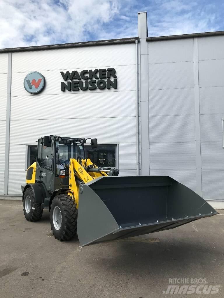 Wacker Neuson WL54 Nosiče nářadí