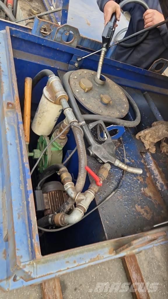  tolsma brandstoftank Další