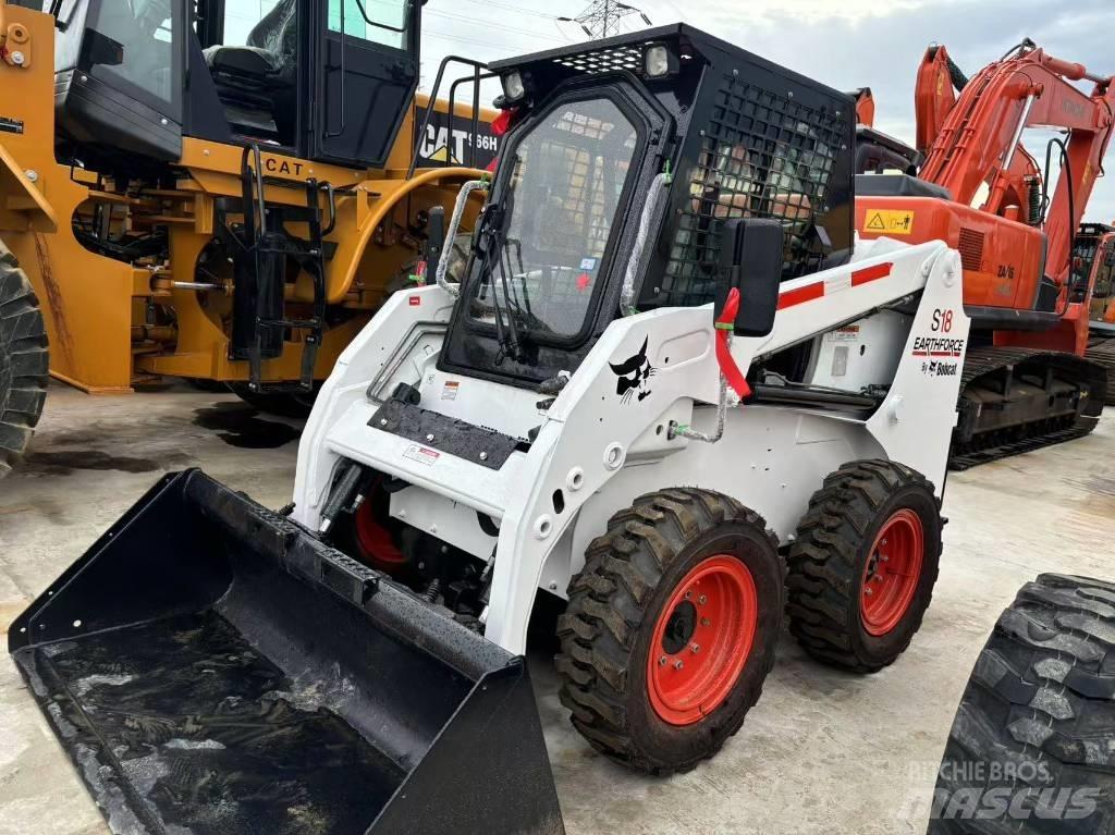 Bobcat S 160 Smykem řízené nakladače