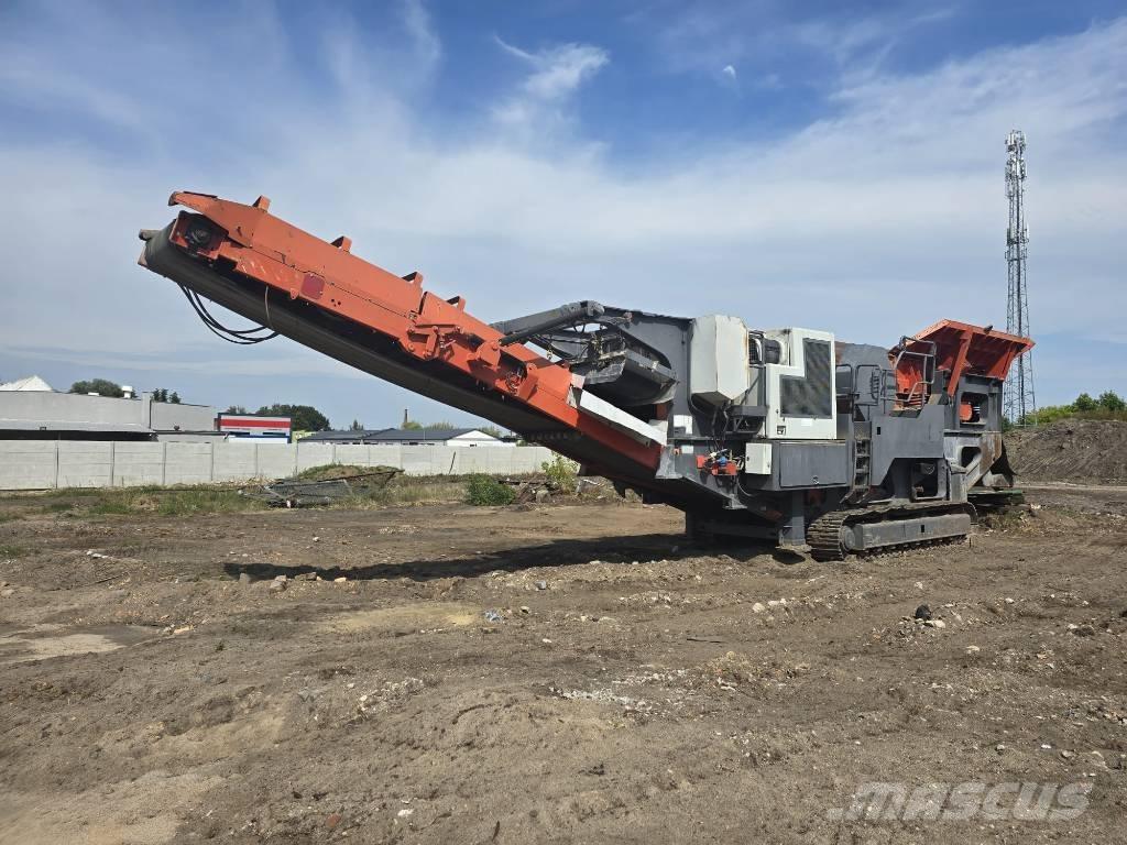 Sandvik QJ 341 Mobilní drtiče