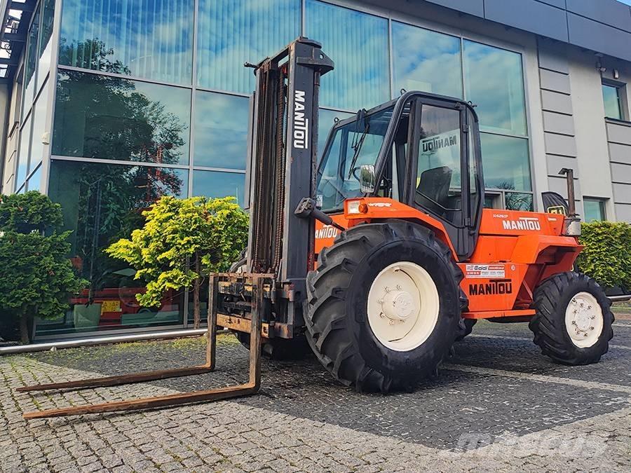 Manitou M 426 CP Terénní vysokozdvižné vozíky