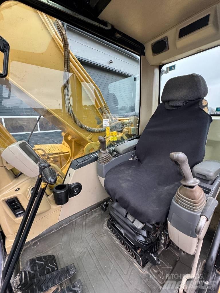 CAT 325C Pásová rýpadla