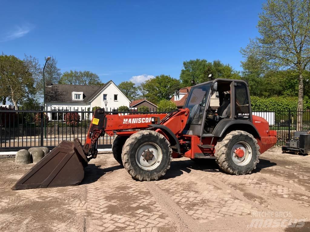 Manitou mla627T Teleskopické kolové nakladače
