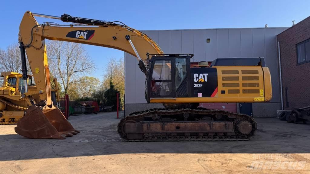 CAT 352 F Pásová rýpadla
