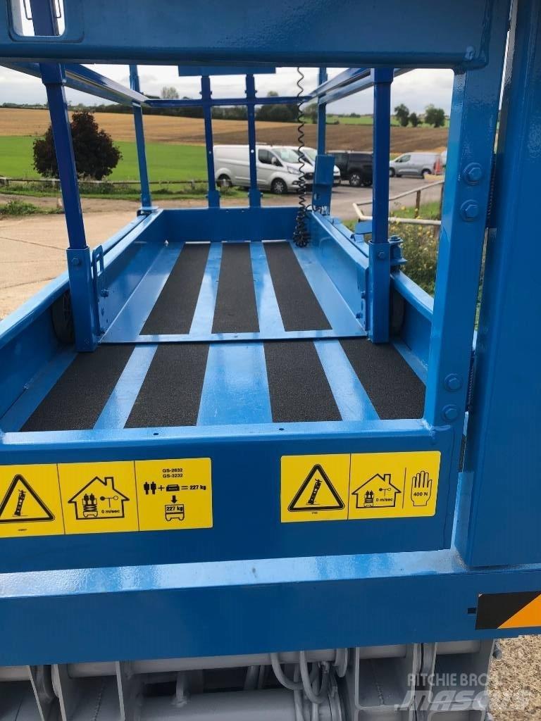 Genie GS 3232 Nůžková zvedací plošina