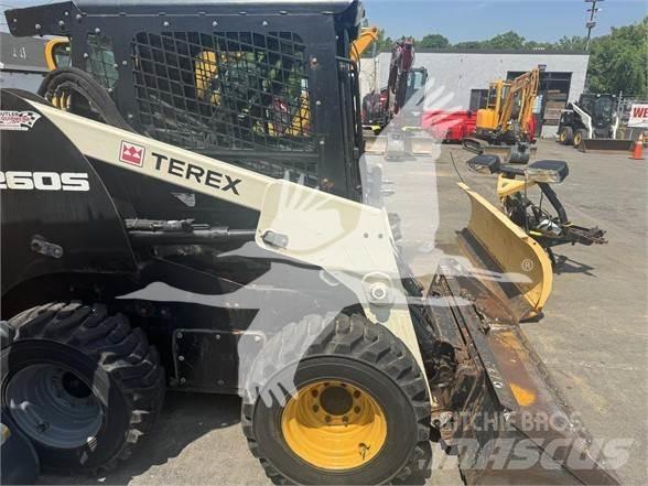 Terex R260S Smykem řízené nakladače