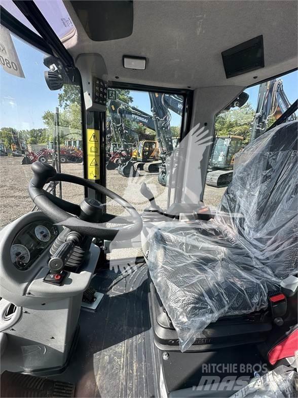 Yanmar V8 Kolové nakladače