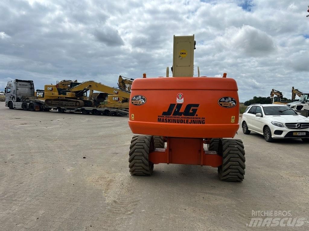 JLG 860 SJ Teleskopické plošiny