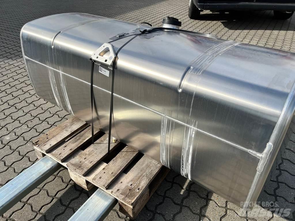 DAF XG Nádrže na palivo a aditiva