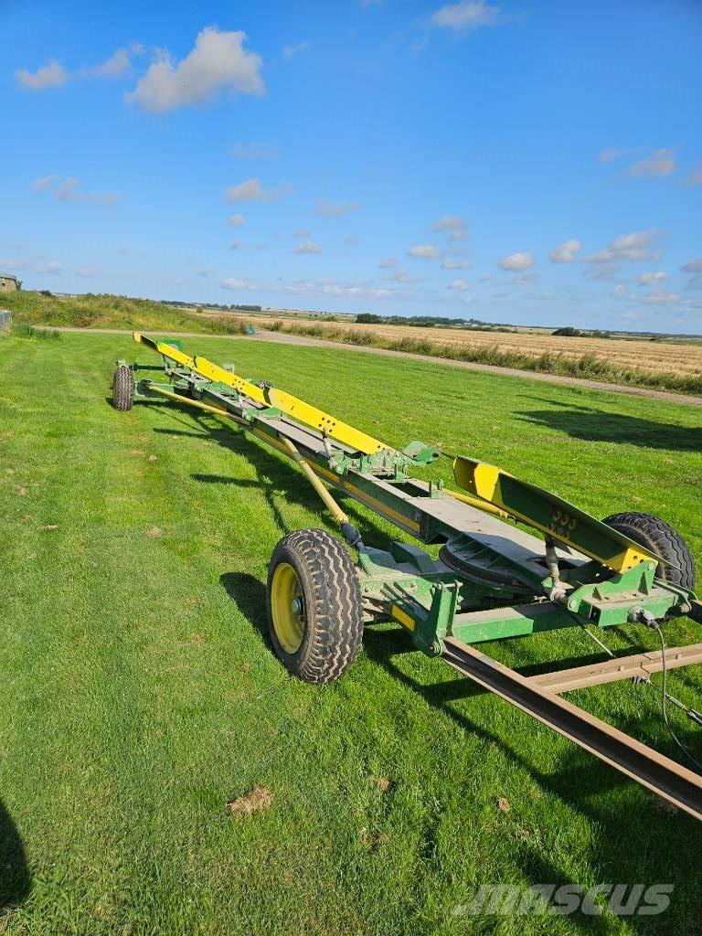 John Deere S 680 Sklízecí mlátičky