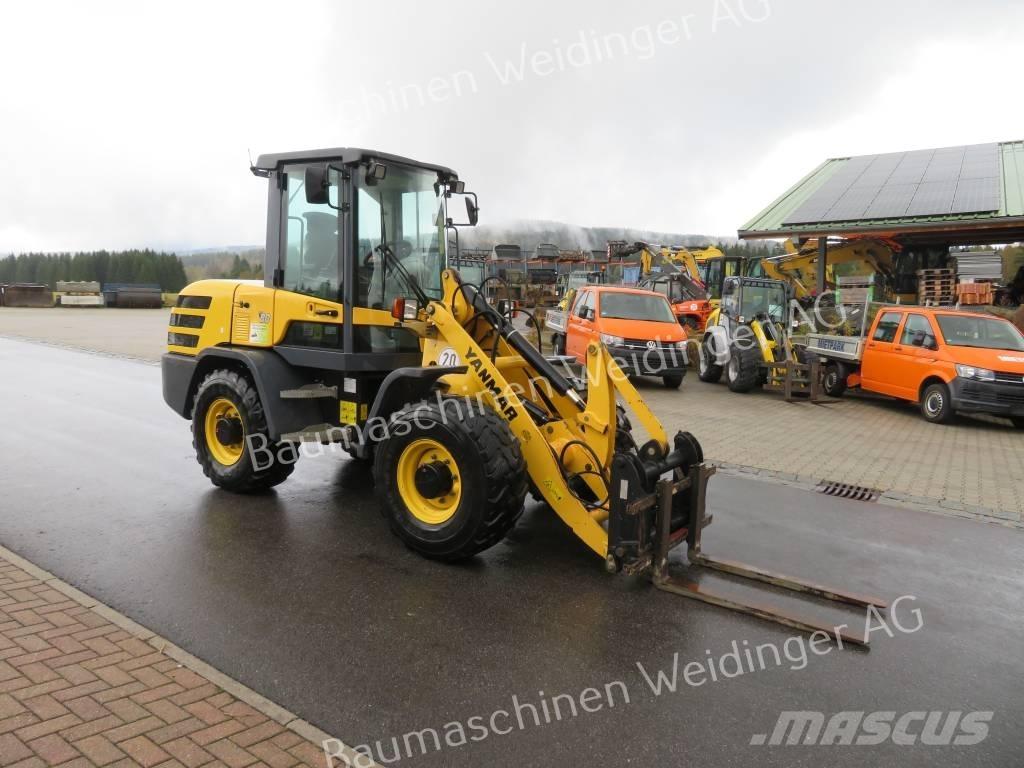 Yanmar V 80 Kolové nakladače