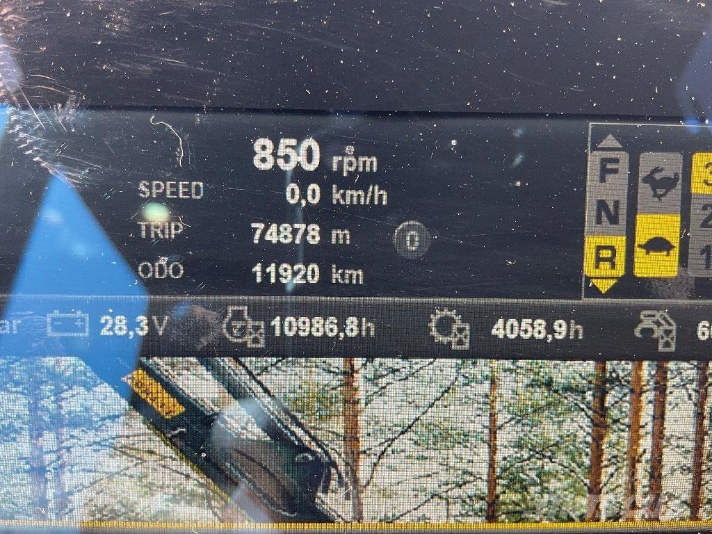 Ponsse BUFFALO 8W Vyvážecí traktory