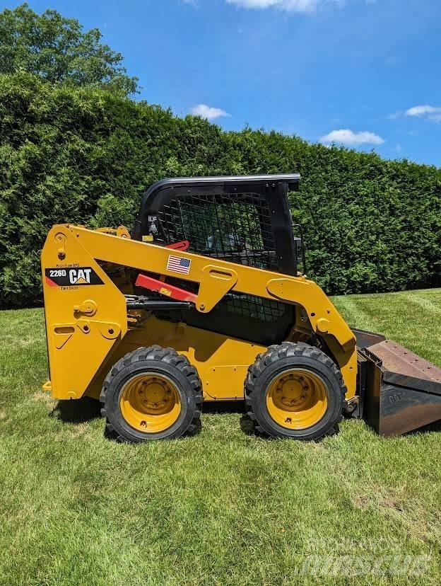 CAT 226 D Smykem řízené nakladače