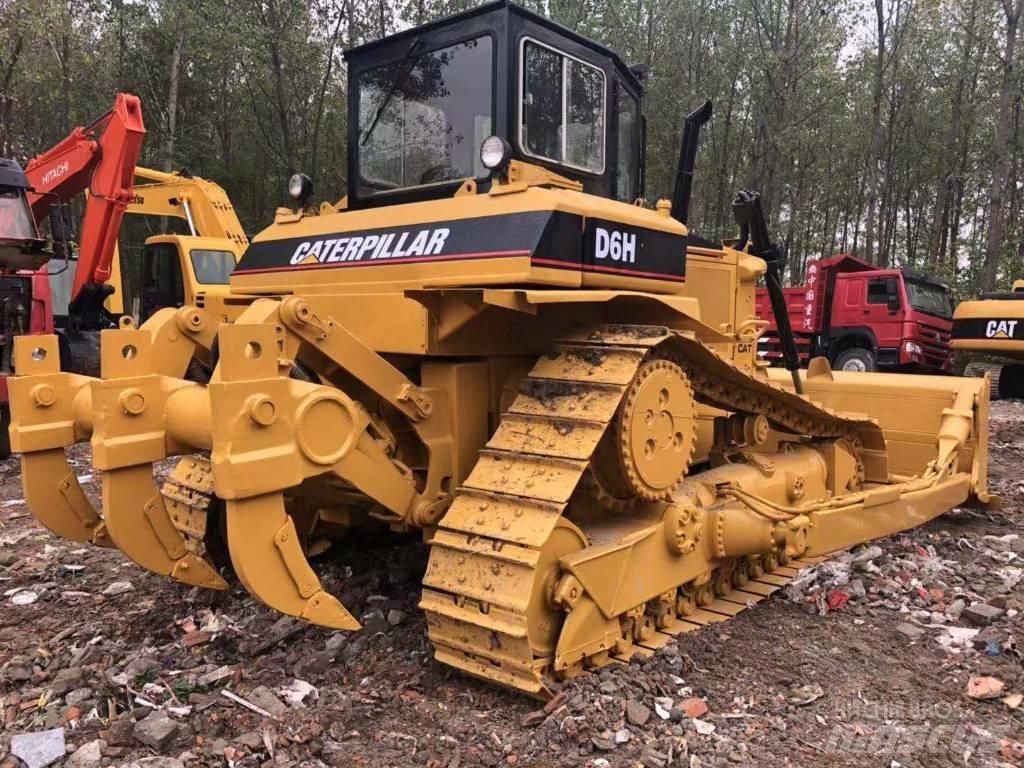 CAT D6H Pásové dozery