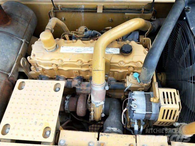 CAT 325 D L Pásová rýpadla