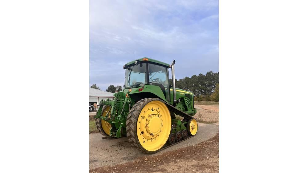 John Deere 8320 T Traktory