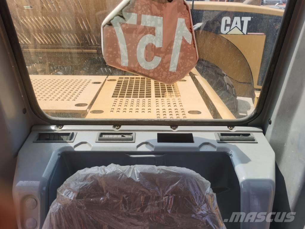 CAT 320 C L Pásová rýpadla