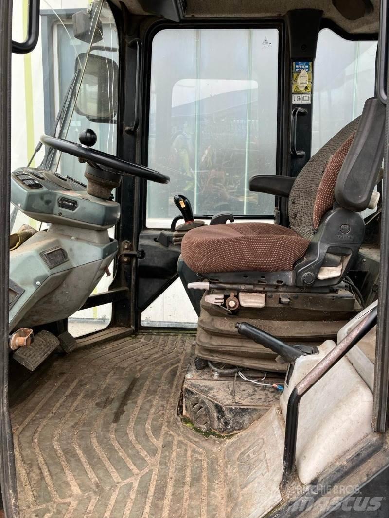 CAT 906 Kolové nakladače