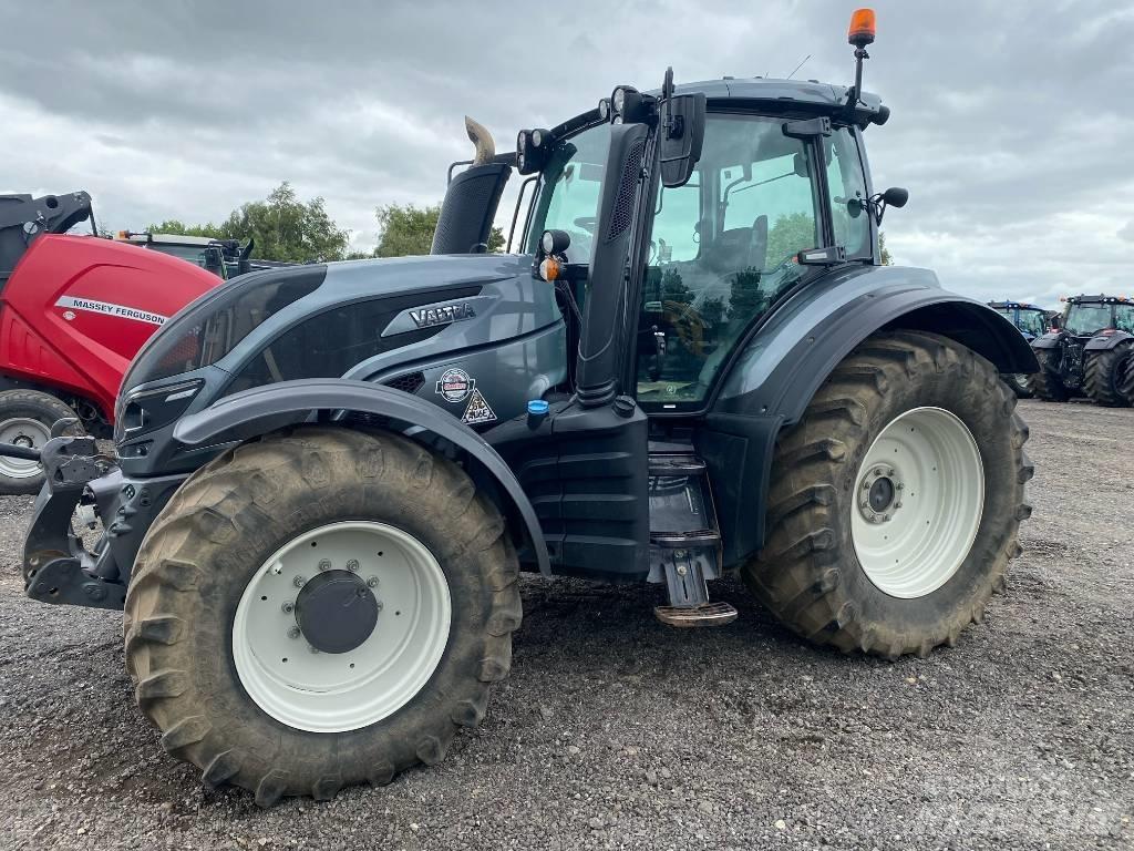 Valtra T 174EA Traktory