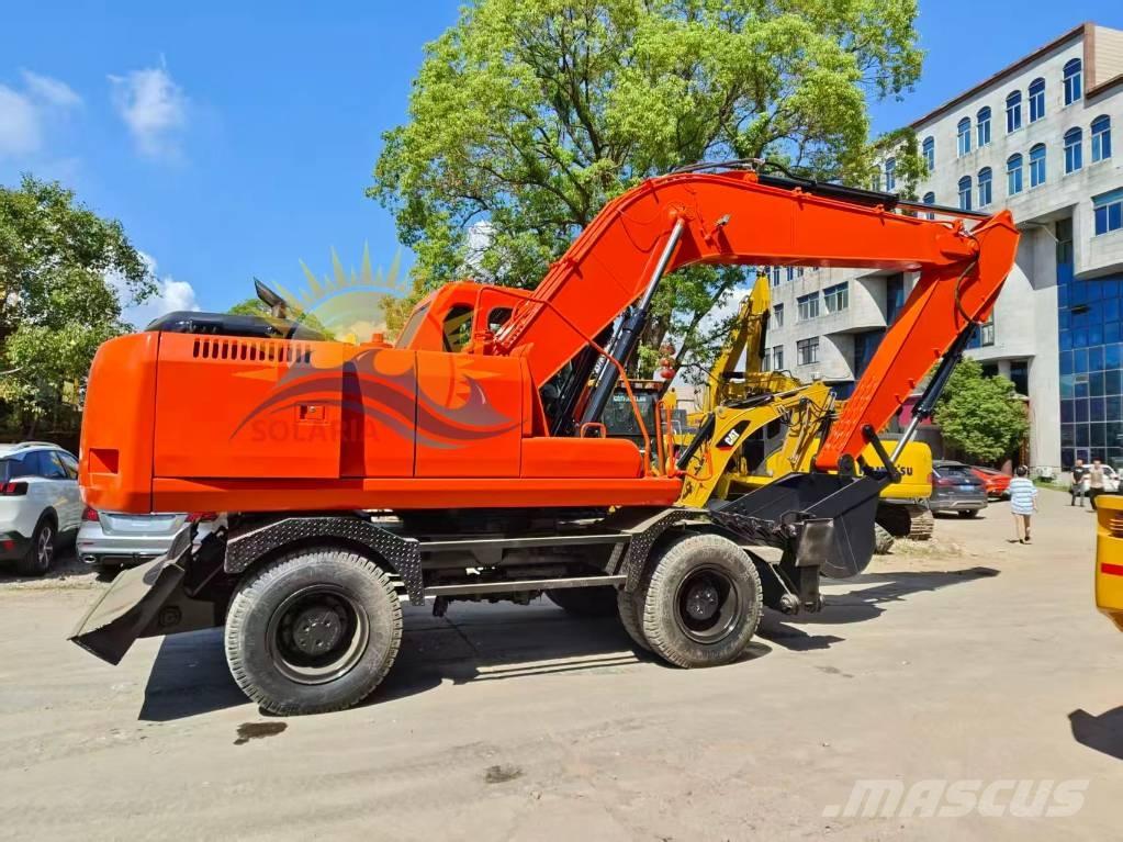Doosan DH 210 W-7 Kolová rýpadla