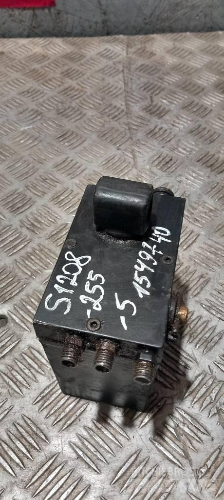 Scania 94 D.   1549740 Hydraulika