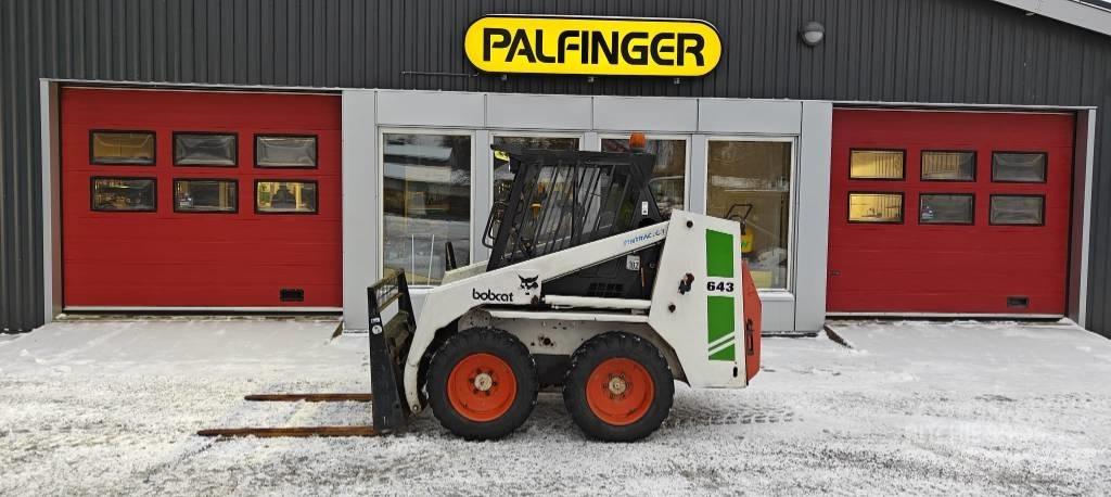 Bobcat 643 Smykem řízené nakladače