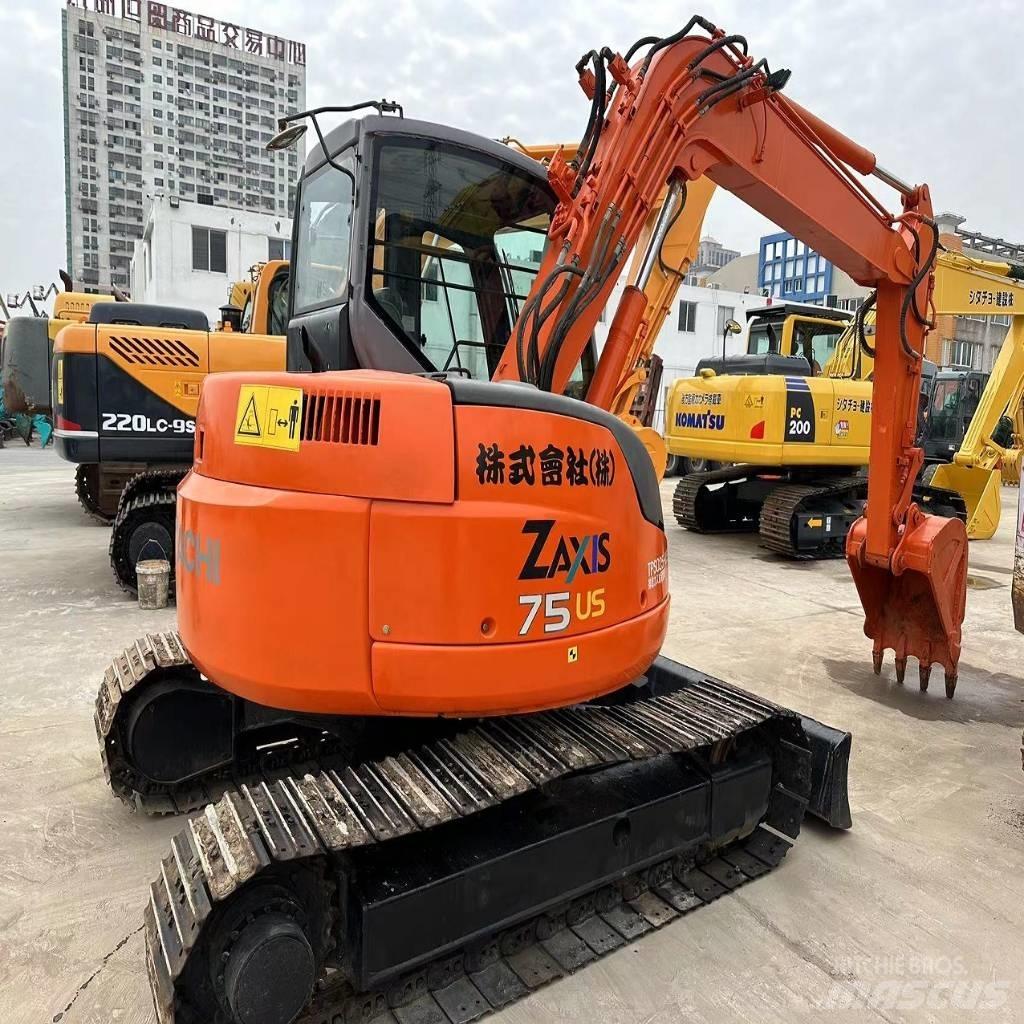 Hitachi ZX 75 Pásová rýpadla
