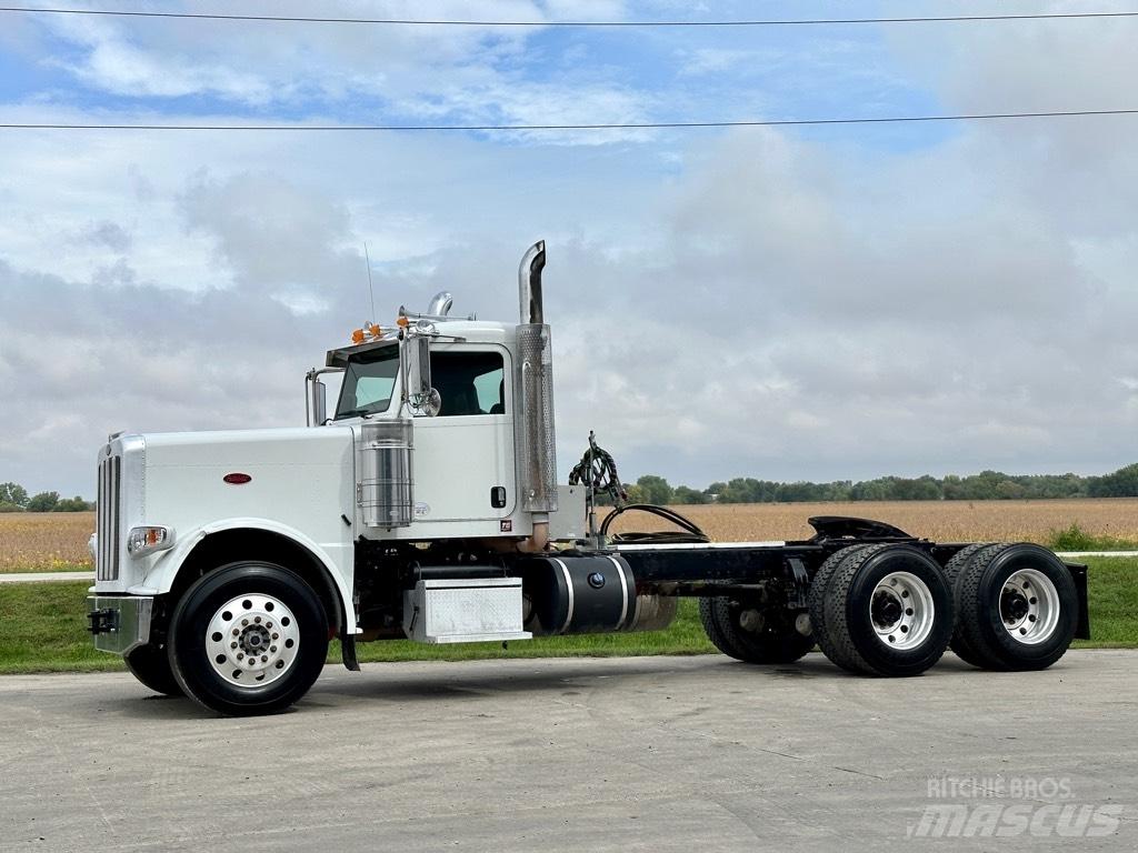 Peterbilt 388 Tahače