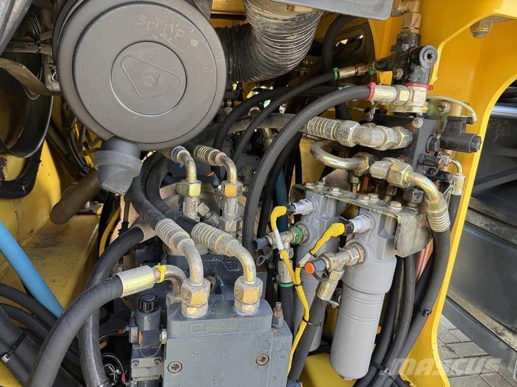 Bomag BW 151 AD-4 Tandemové válce