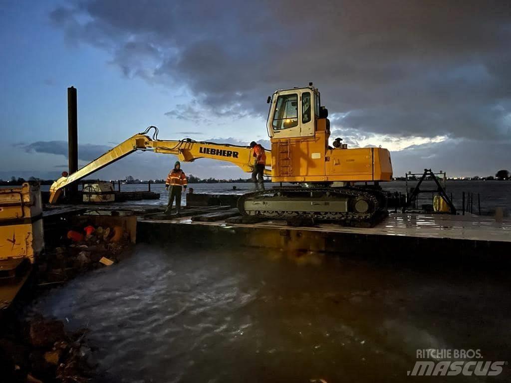 Liebherr E 922 Motory a jiné součásti