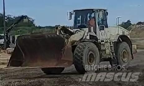 CAT 966 H Kolové nakladače