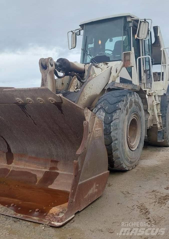 CAT 966 H Kolové nakladače
