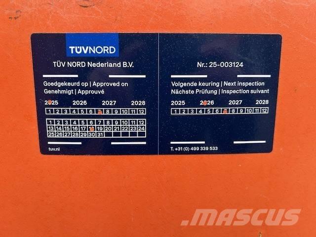 JLG E 400 AJPN Kloubové plošiny