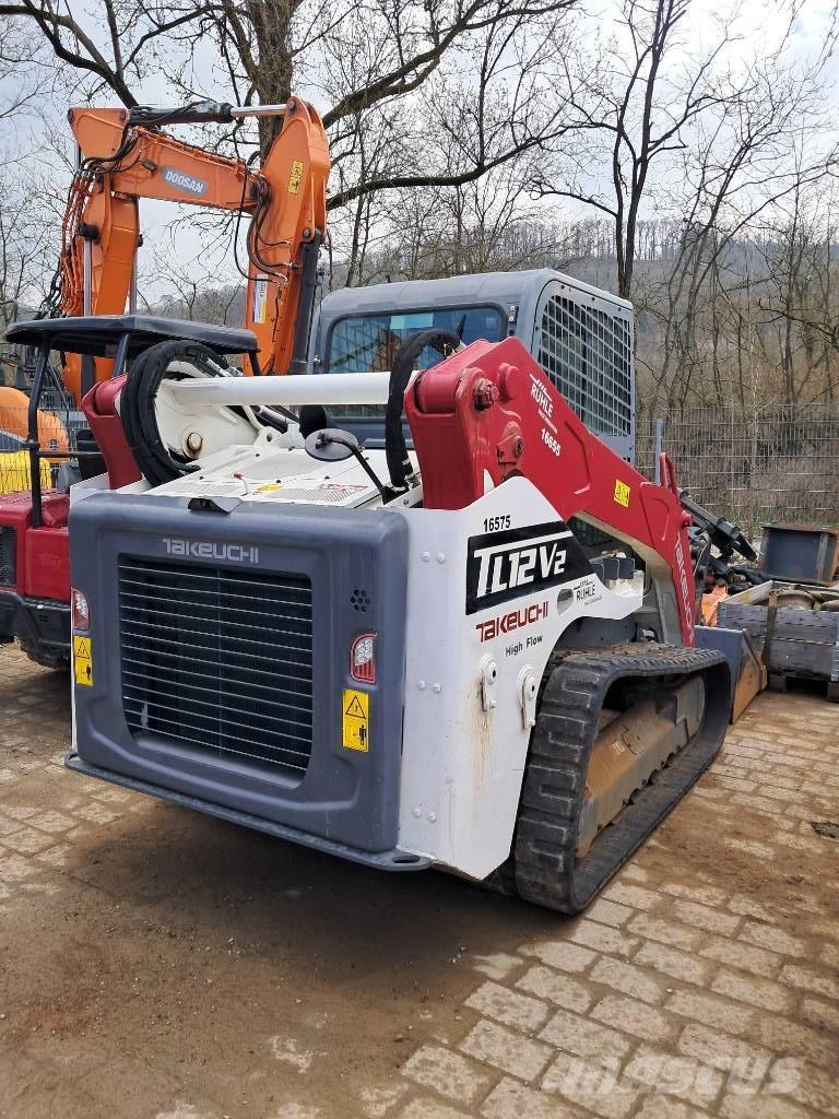 Takeuchi TL12 Smykem řízené nakladače
