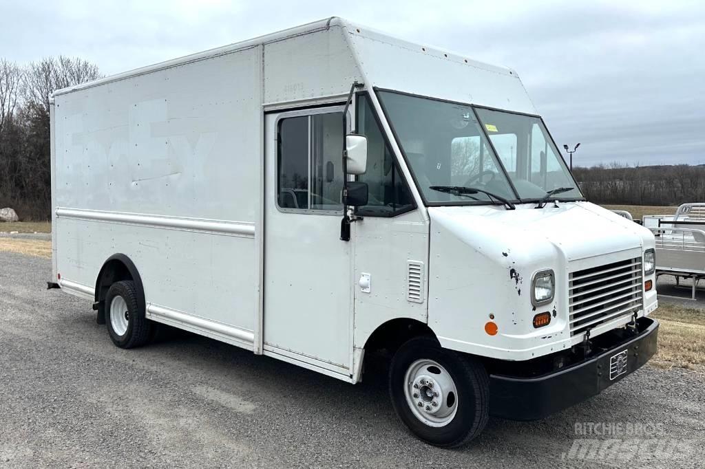 Ford E 450 SD Skříňová nástavba
