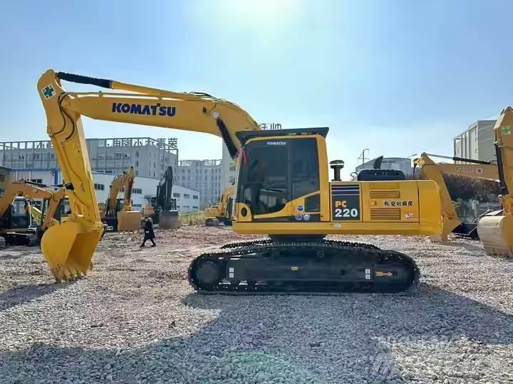 Komatsu PC 220 Pásová rýpadla